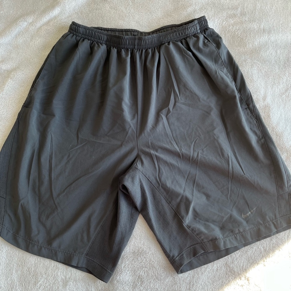 NIKE DRI-FIT SHORTS
